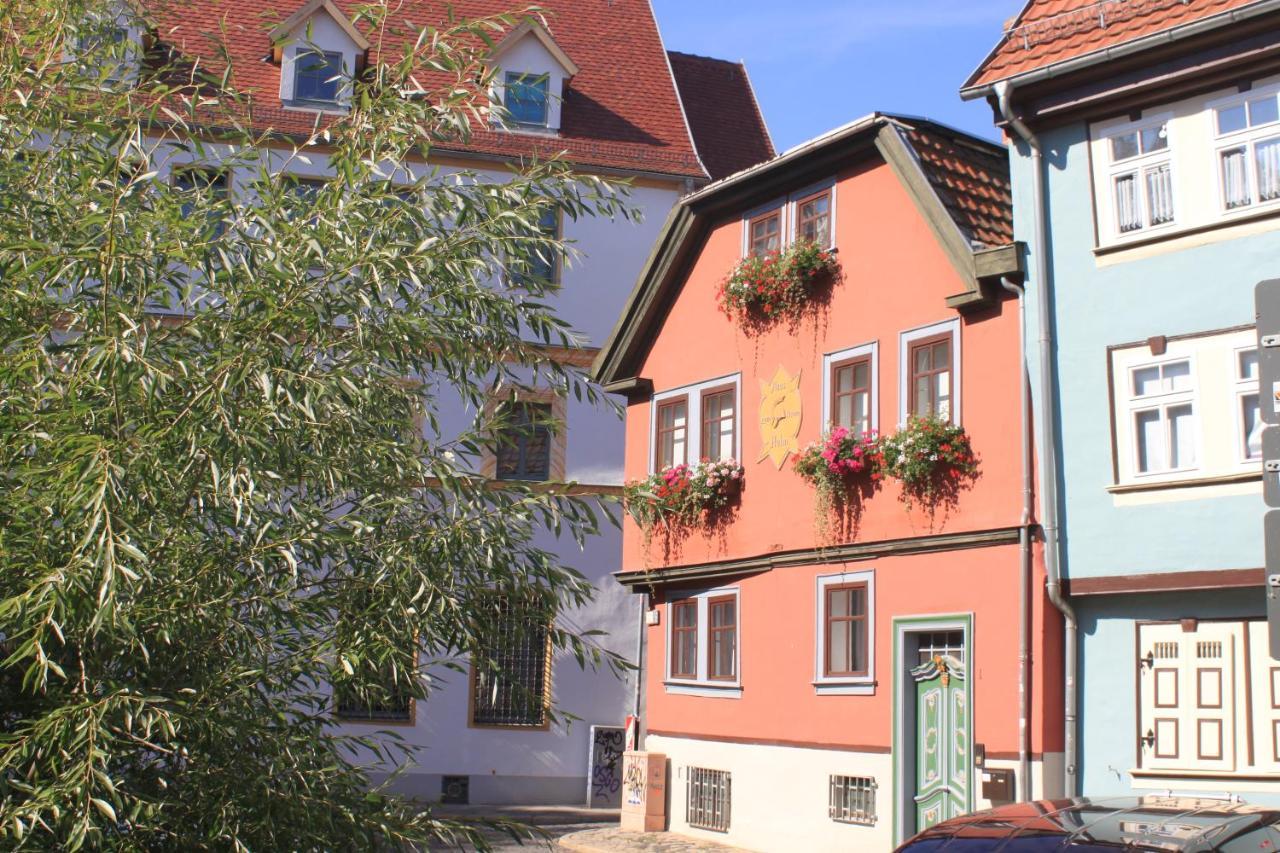 Haus Zum Kleinen Helm Apartment Ерфурт Екстериор снимка